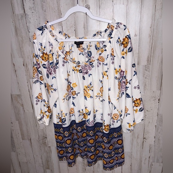 SIGNATURE STUDIO 2X Blue Tunic Top 3/4  Sleeve Length Boho Floral print - Picture 1 of 13